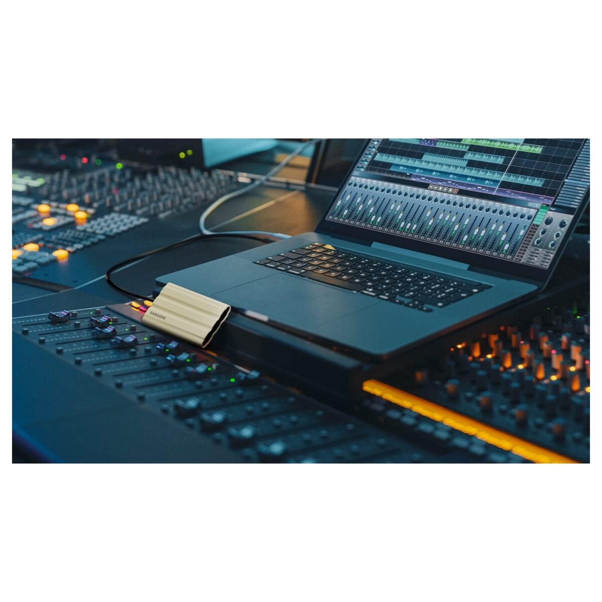 EXT-SSD 4TB Samsung MU-PE4T0S Portable T7 Shield crni - Image 5